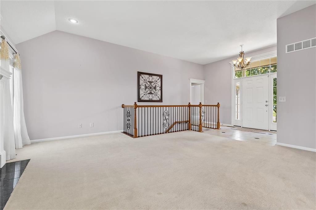 2113 Bradford Place — photo 8