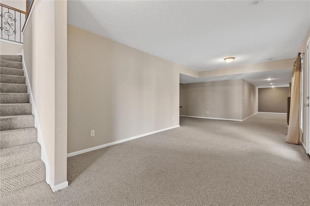 2113 Bradford Place — photo 29