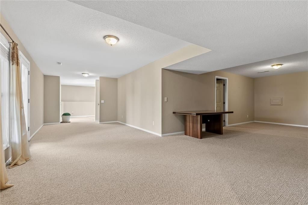 2113 Bradford Place — photo 30