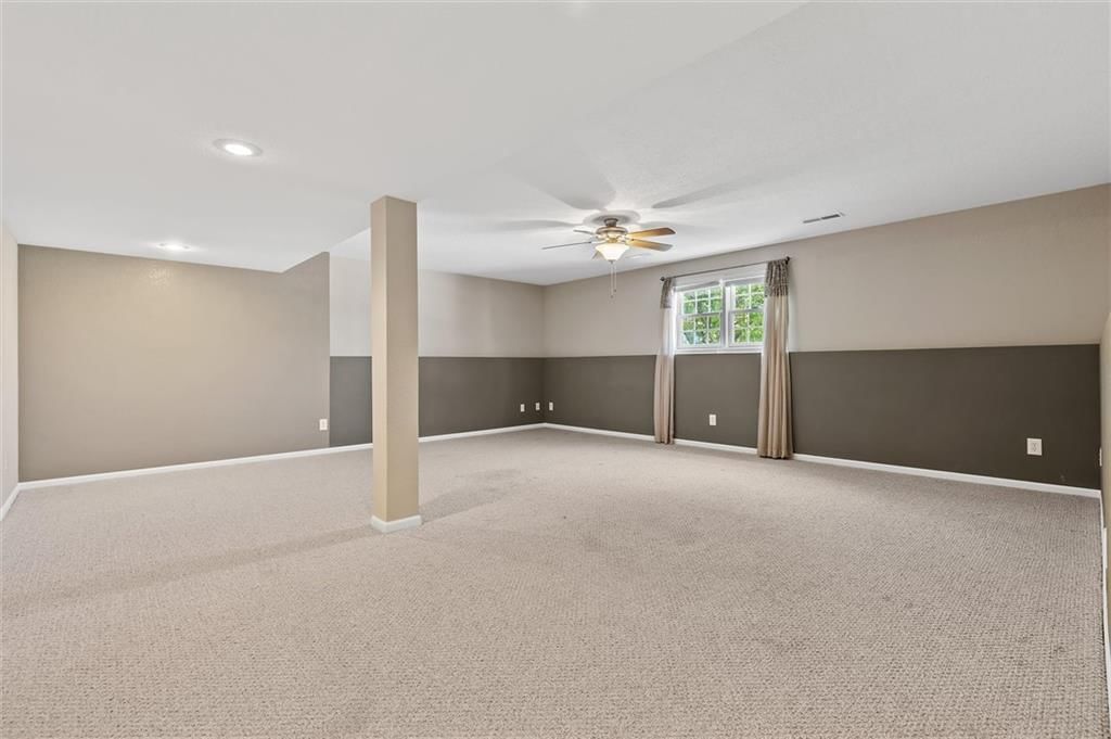 2113 Bradford Place — photo 32
