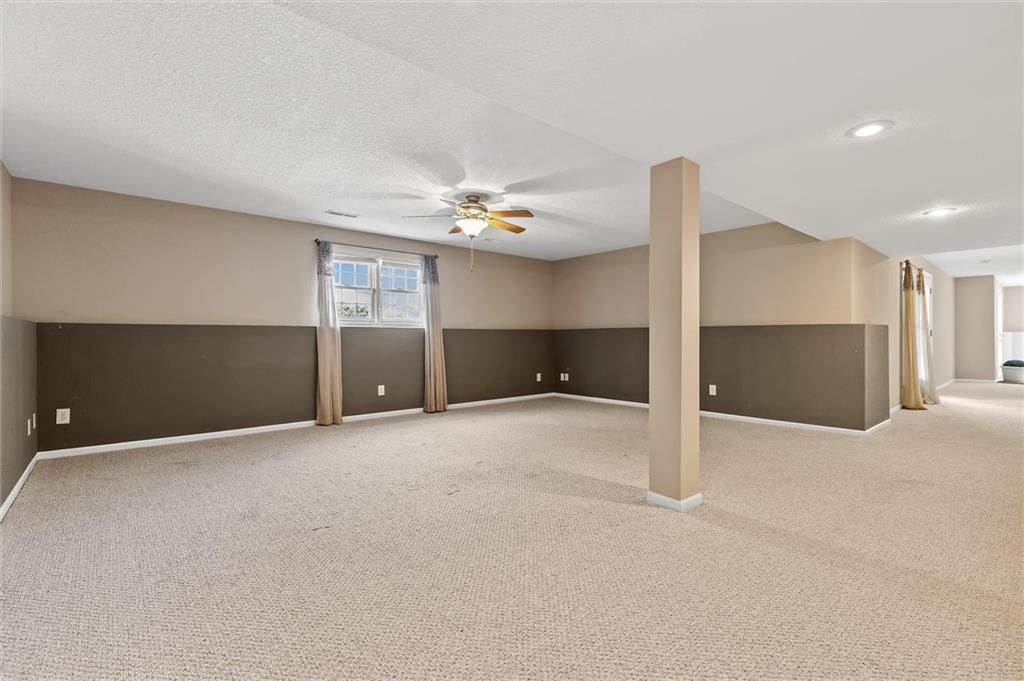 2113 Bradford Place — photo 33
