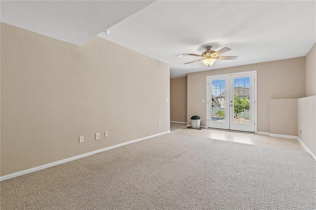 2113 Bradford Place — photo 35