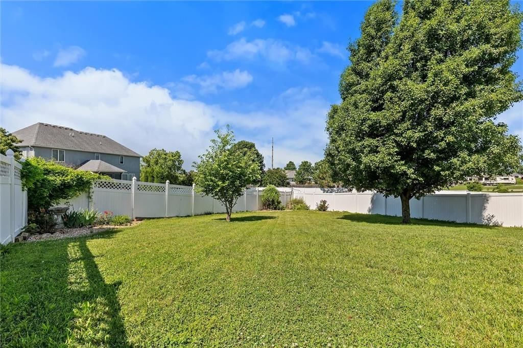 2113 Bradford Place — photo 40