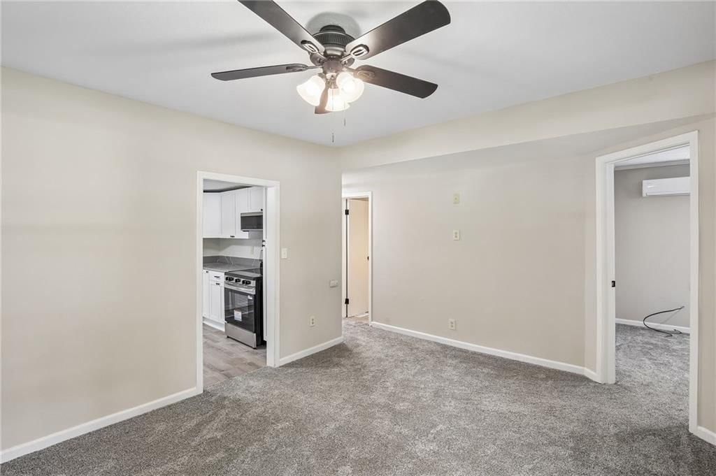 533 N Cedar Street — photo 7