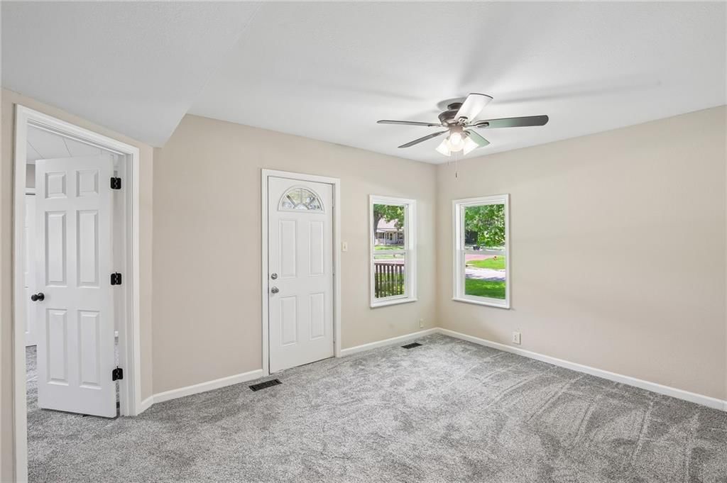 533 N Cedar Street — photo 9