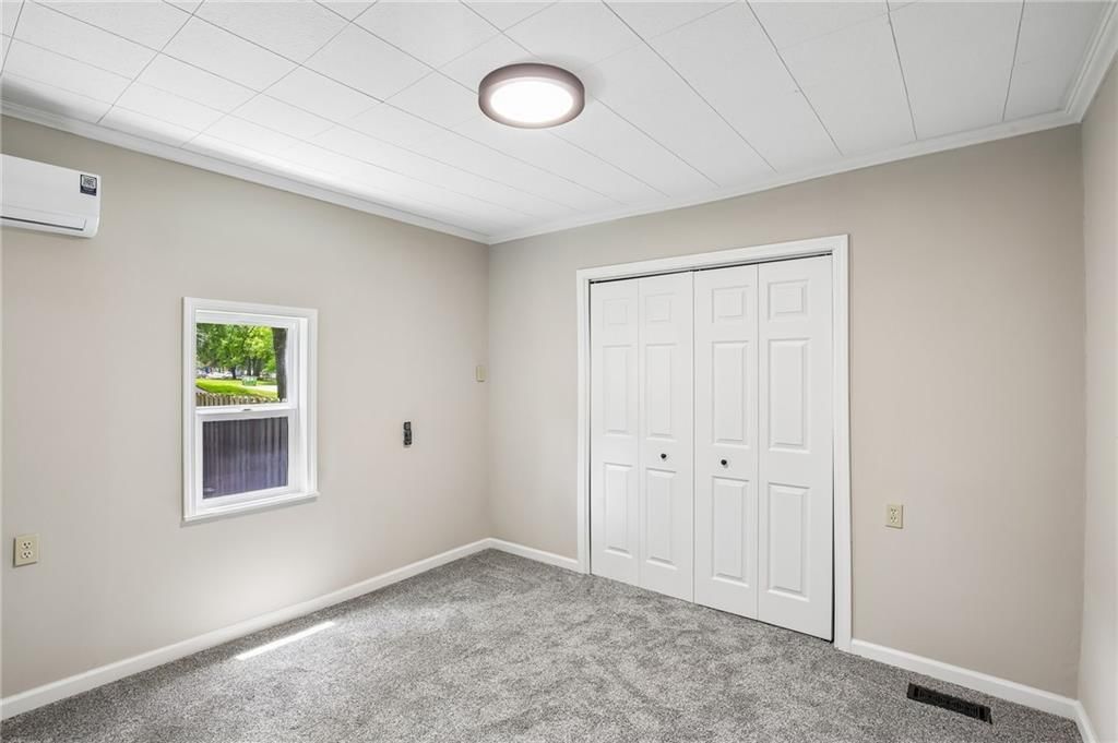 533 N Cedar Street — photo 10