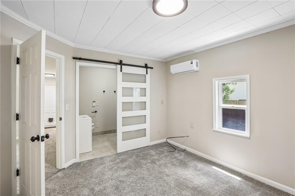 533 N Cedar Street — photo 11