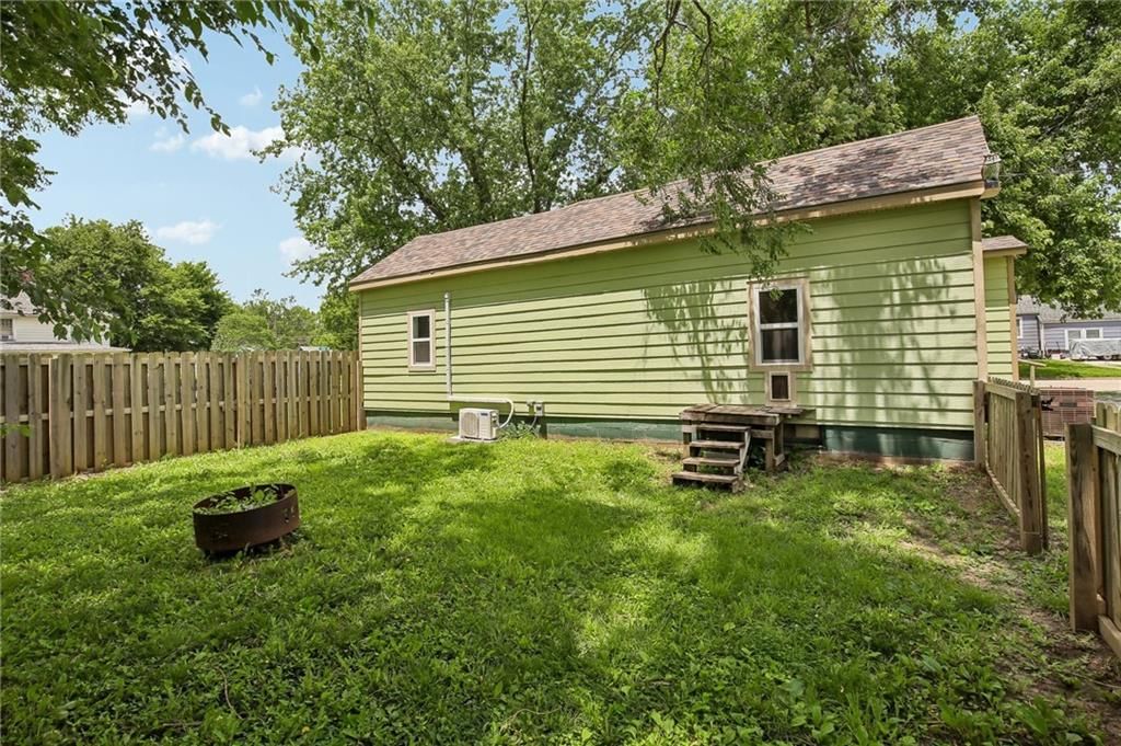 533 N Cedar Street — photo 28