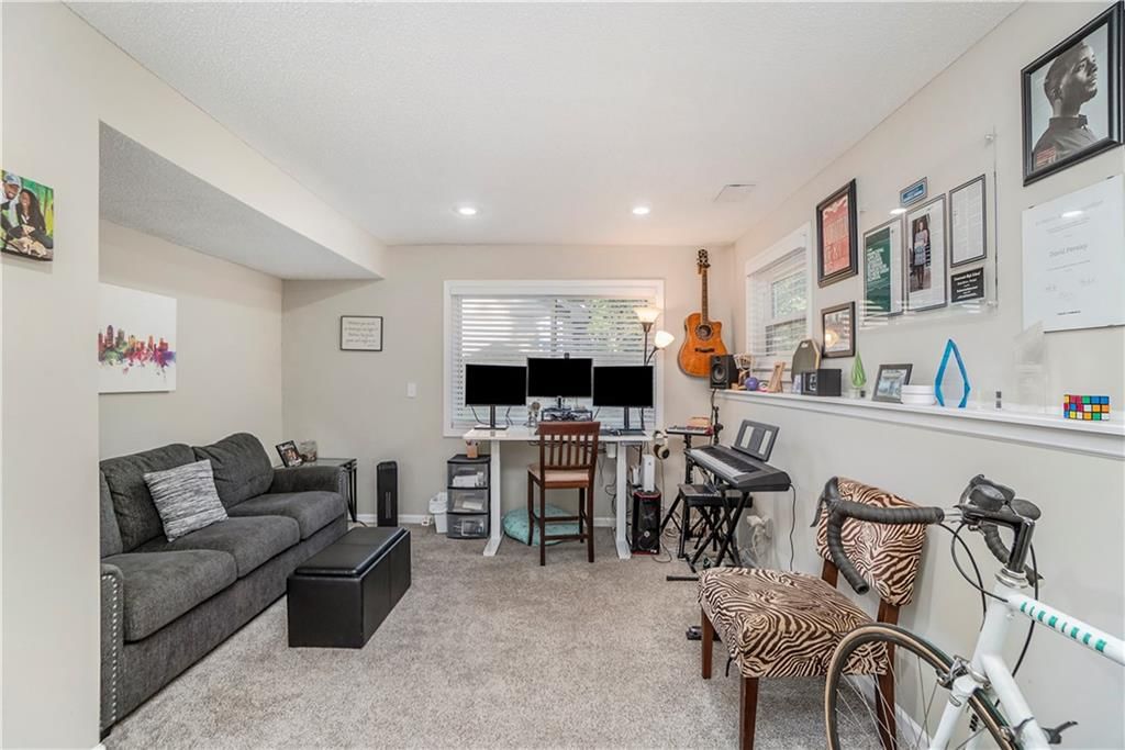 10002 NW 86th Terrace — photo 10