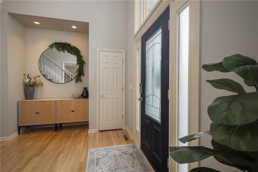 1012 NE Serenity Lane — photo 4