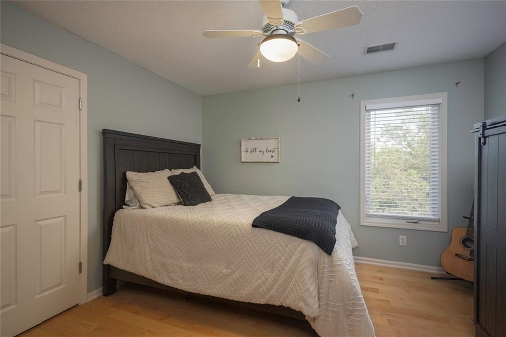 1012 NE Serenity Lane — photo 27
