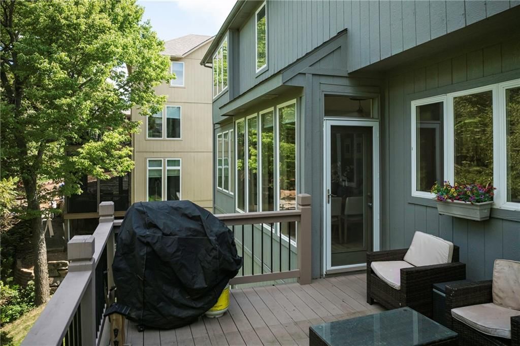1012 NE Serenity Lane — photo 42