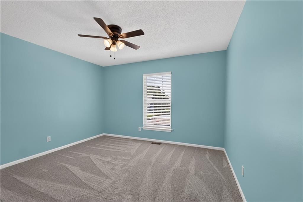 706 Holiday Drive — photo 25