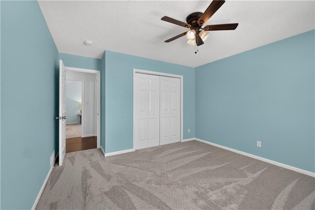 706 Holiday Drive — photo 26