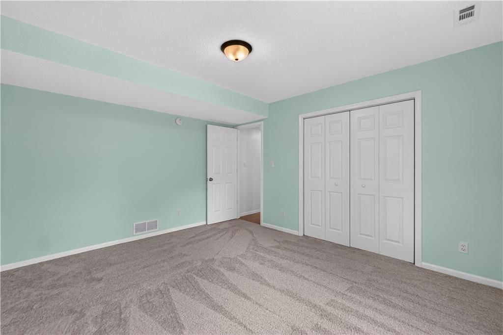 706 Holiday Drive — photo 42