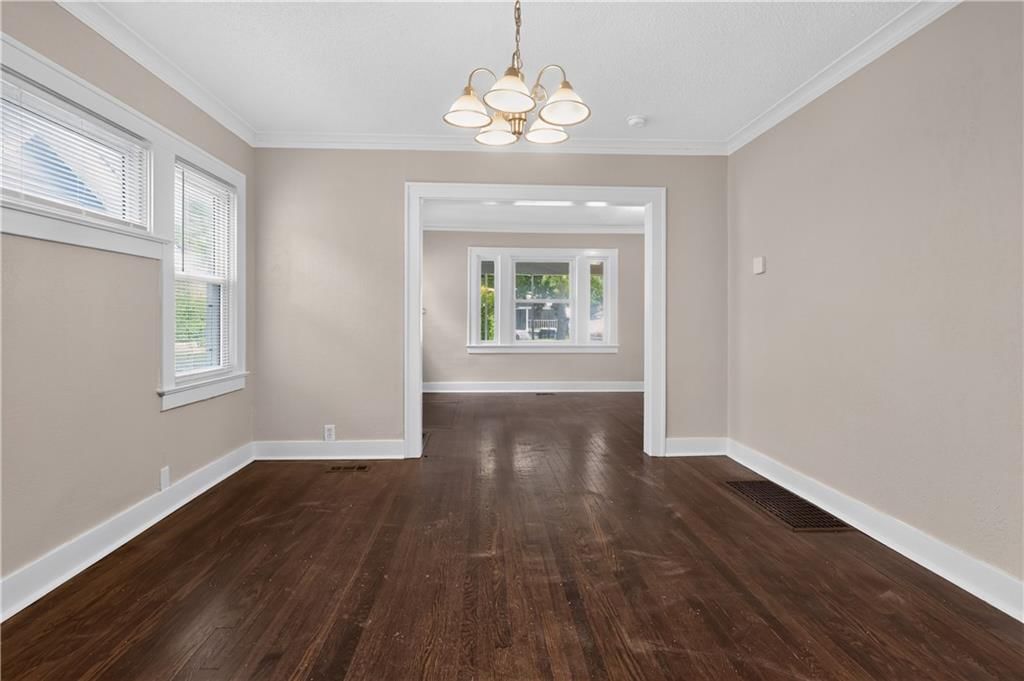 2211 E 68TH Terrace — photo 17