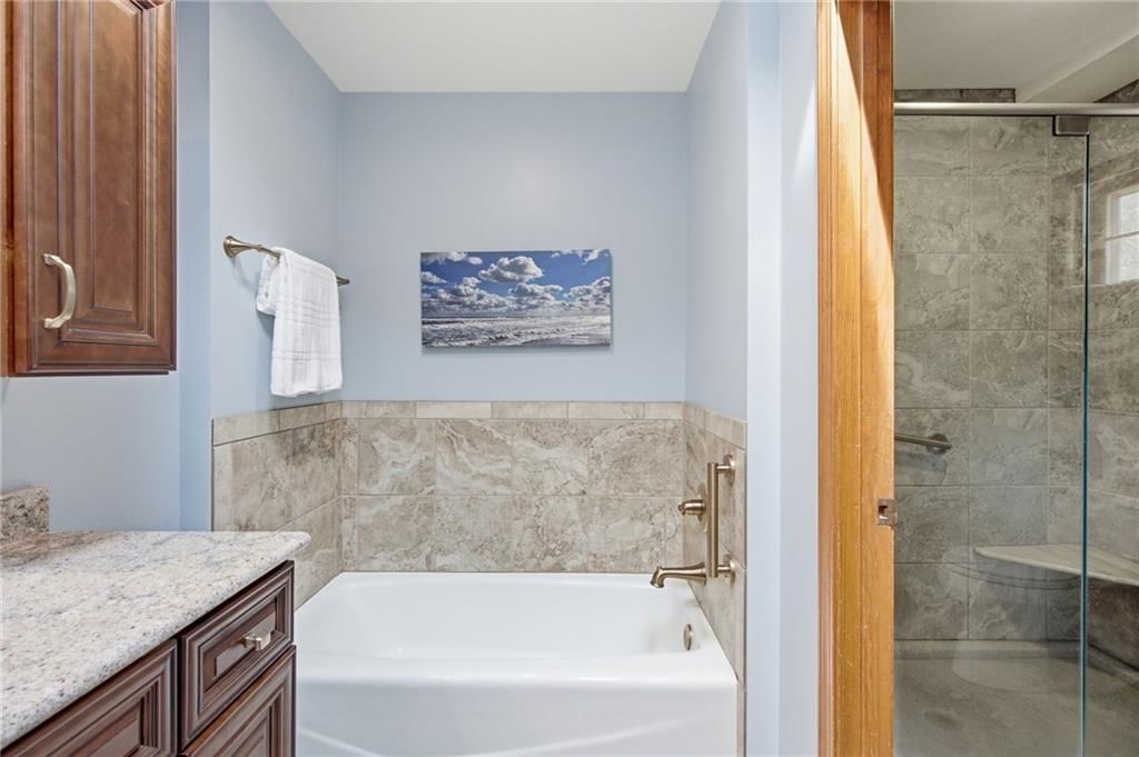 8412 W 116th Terrace — photo 22