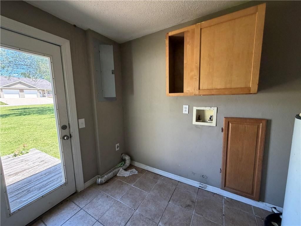 1405 Burnam Road — photo 8