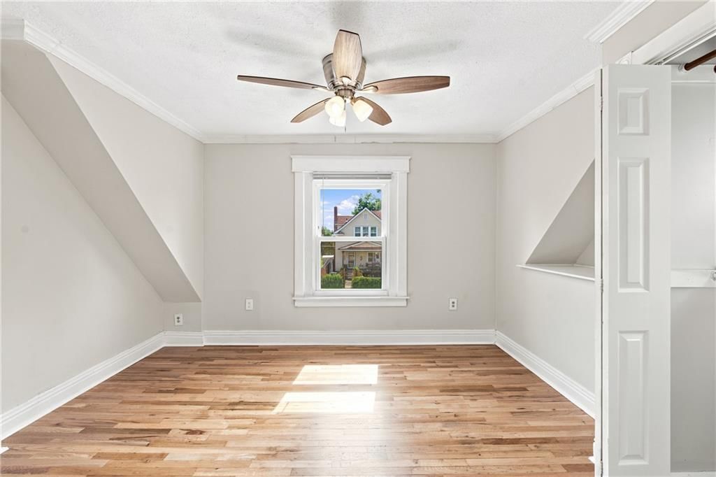 332 N Lawndale Avenue — photo 18