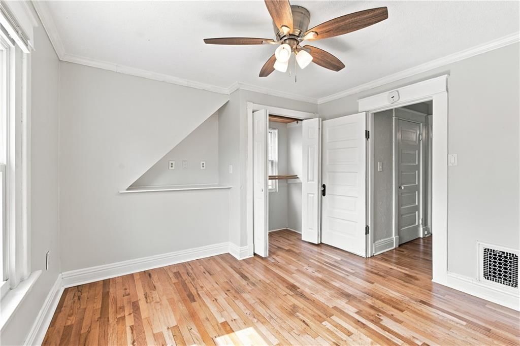 332 N Lawndale Avenue — photo 20