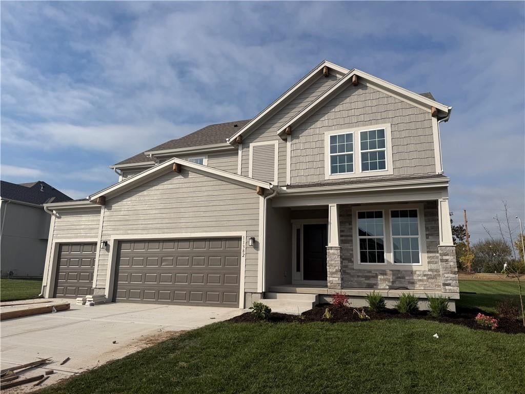11382 S Emerald Street, Olathe, KS