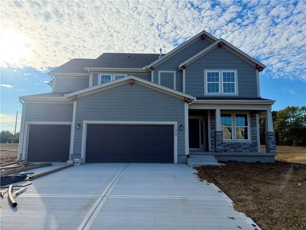 11382 S Emerald Street, Olathe, KS