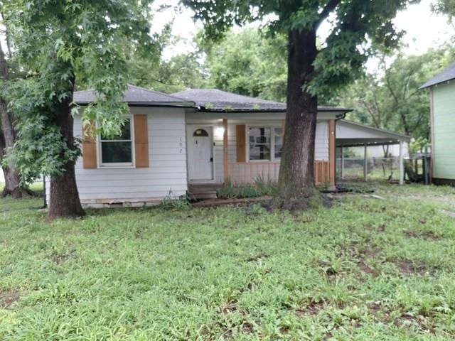 107 W Benton Street — photo 1