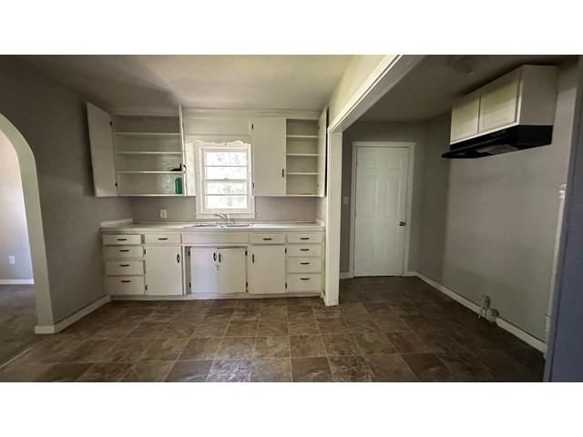 107 W Benton Street — photo 5