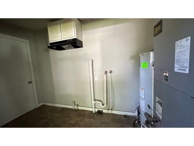 107 W Benton Street — photo 10