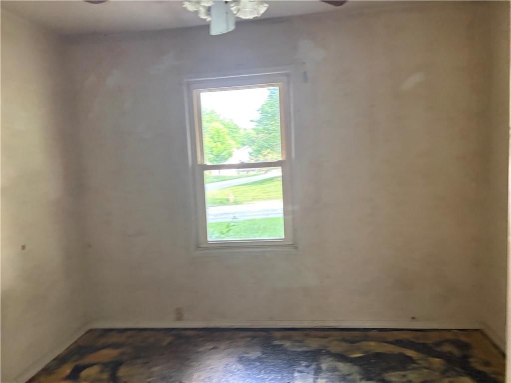 2305 Castle Lane — photo 4