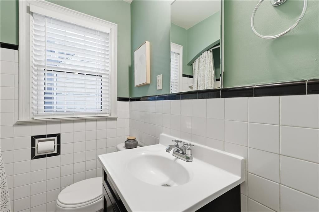 5720 Walmer Street — photo 17