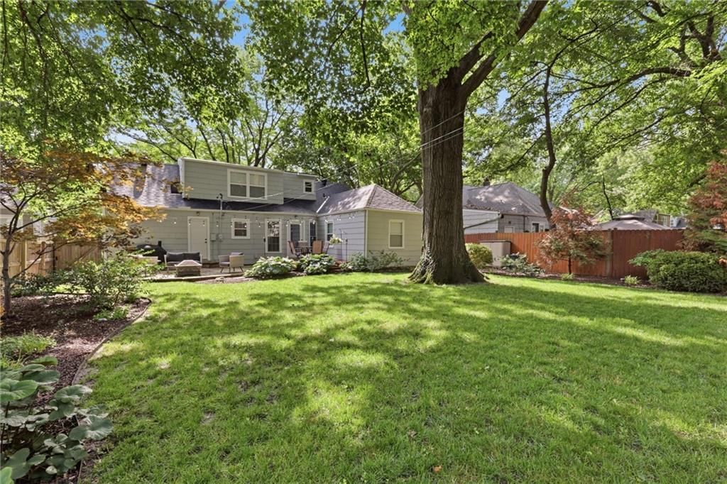 5720 Walmer Street — photo 27