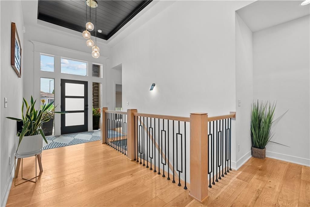 9104 SW 10th Terrace — photo 4