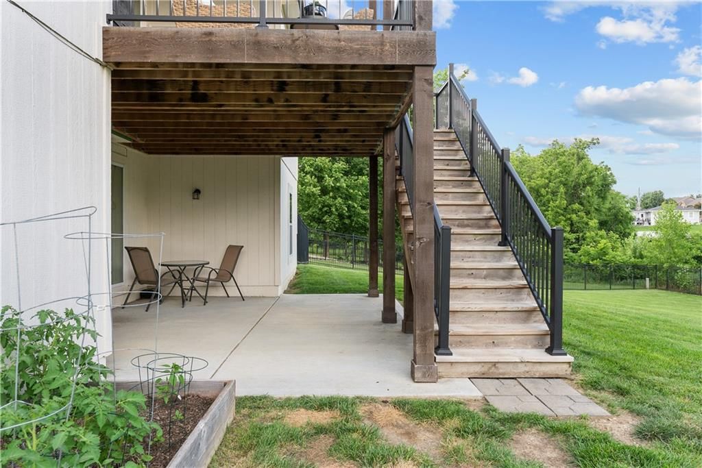 9104 SW 10th Terrace — photo 37