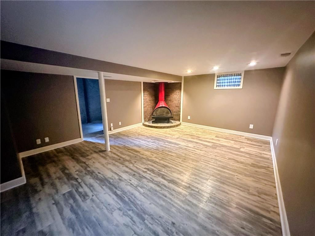 310 Glendana Street — photo 18