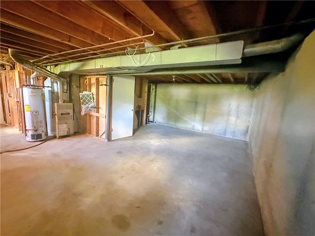 310 Glendana Street — photo 19