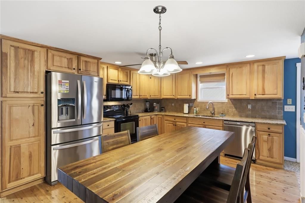 2202 Spring Cove Road — photo 8