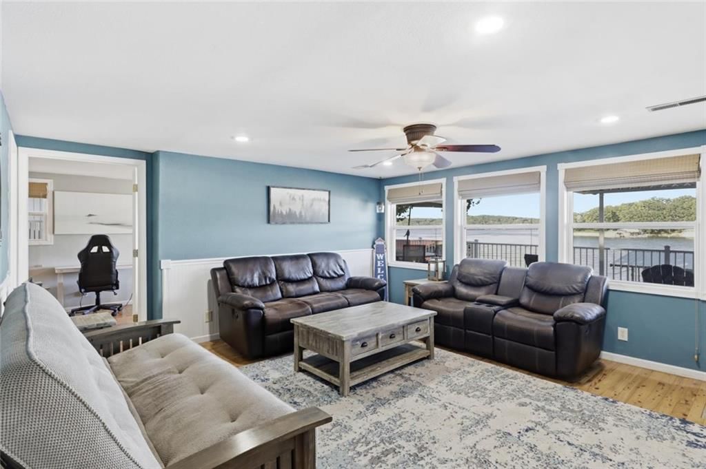 2202 Spring Cove Road — photo 11
