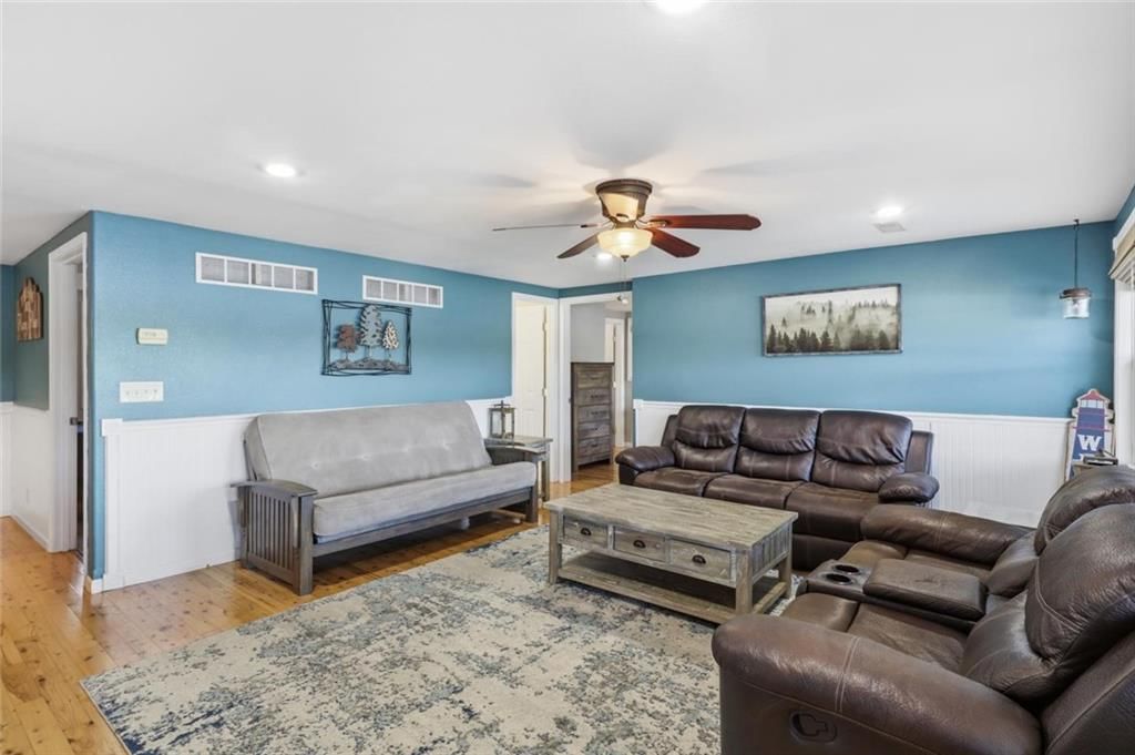 2202 Spring Cove Road — photo 13