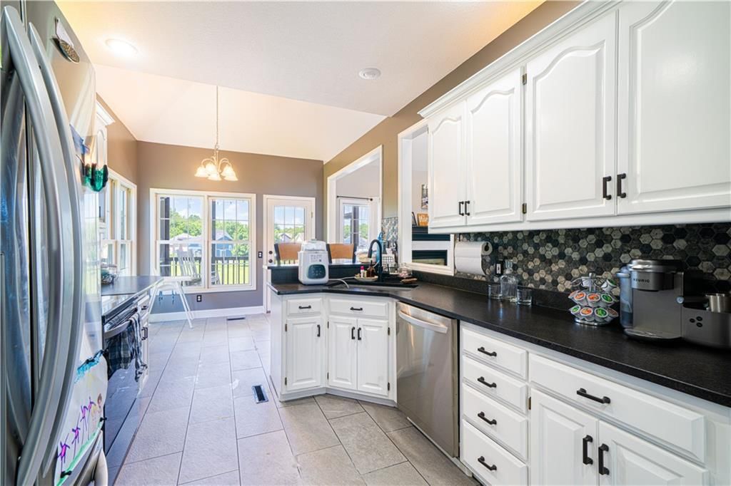 3505 London Court — photo 7