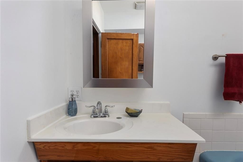 640 S Park Avenue — photo 16