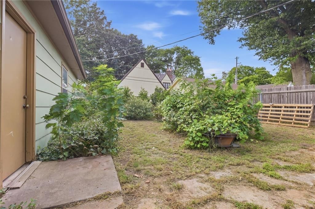 640 S Park Avenue — photo 33