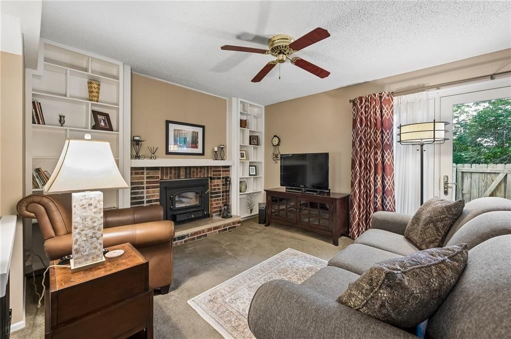 5757 N Anita Avenue — photo 4