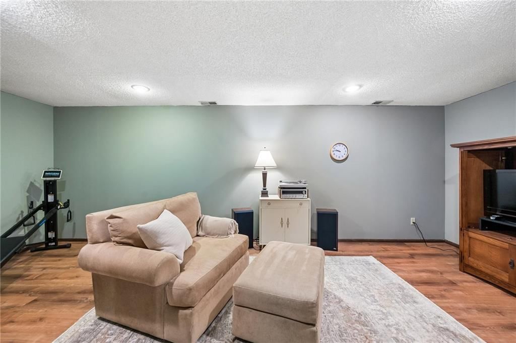5757 N Anita Avenue — photo 22
