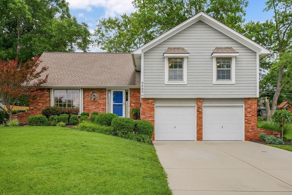 9503 Farley Circle, Overland Park, KS