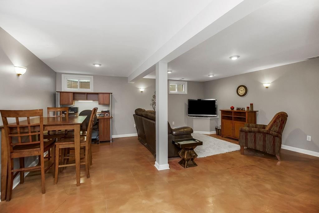 9503 Farley Circle — photo 18