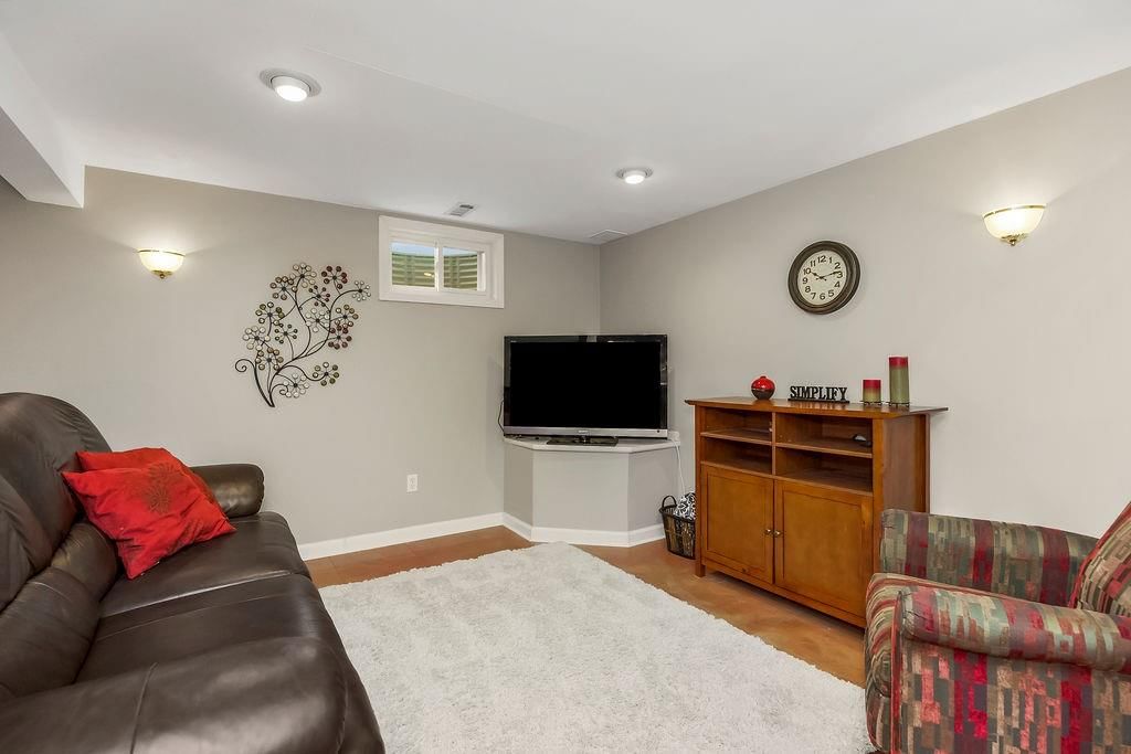 9503 Farley Circle — photo 19