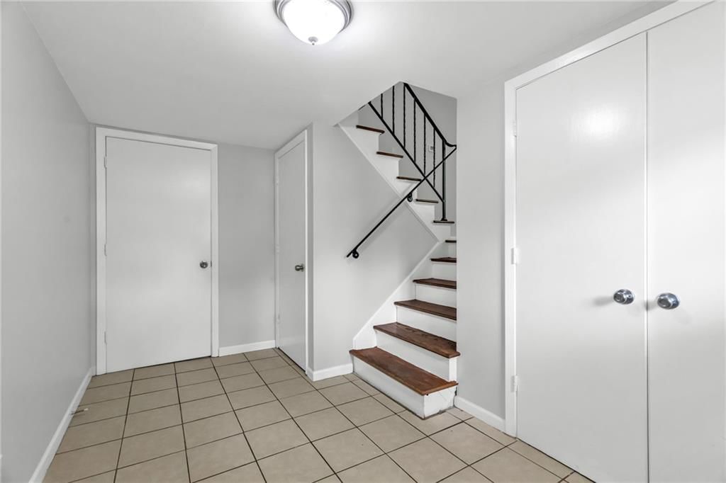 3604 S Adams Avenue — photo 4