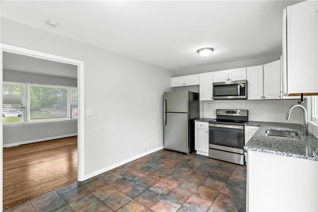 3604 S Adams Avenue — photo 11
