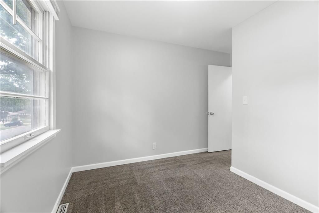 3604 S Adams Avenue — photo 16